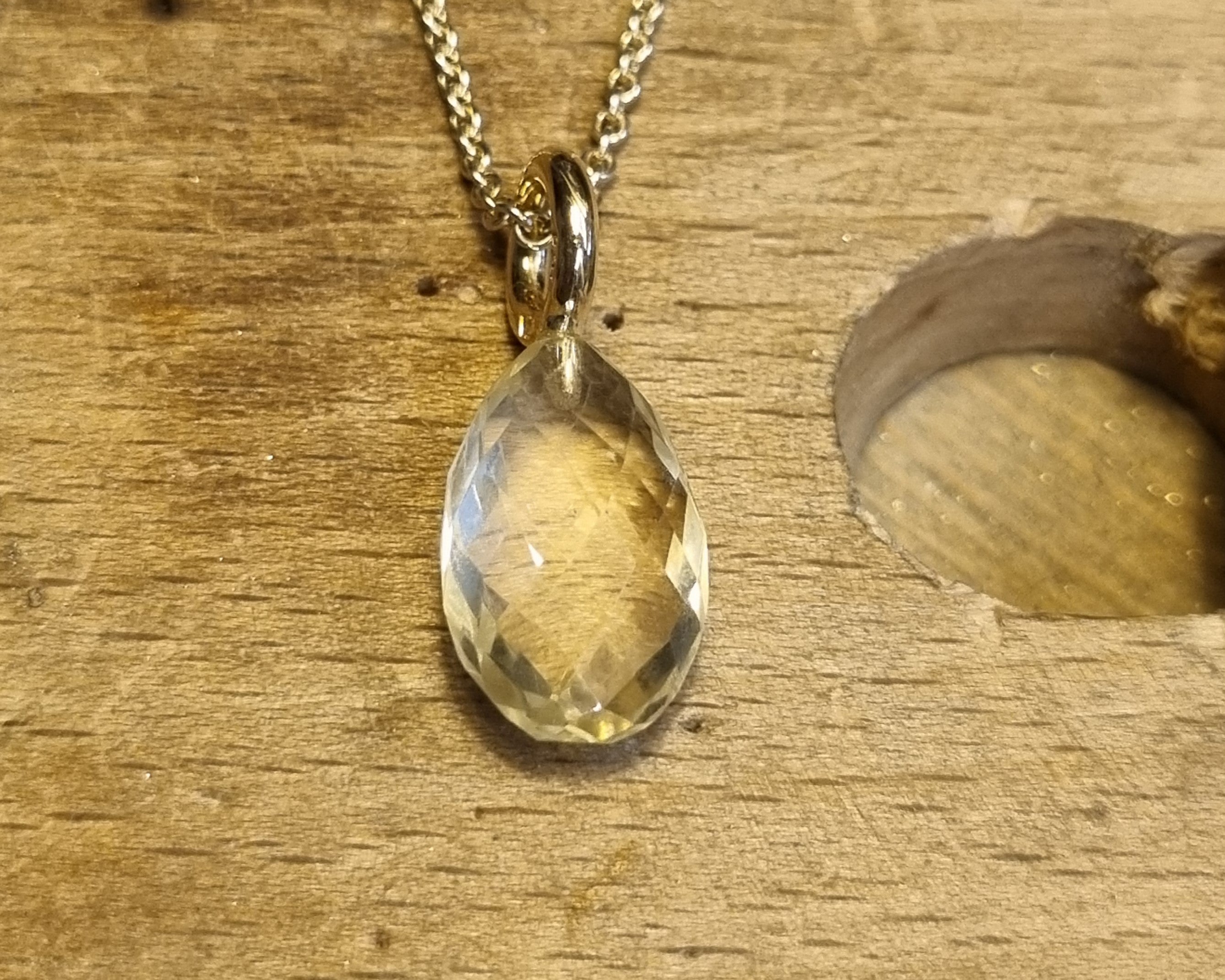 Guld vedhæng